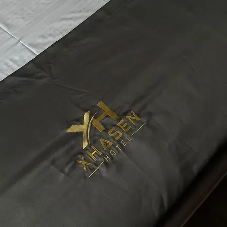 Xhasen & Cafe * 地拉那